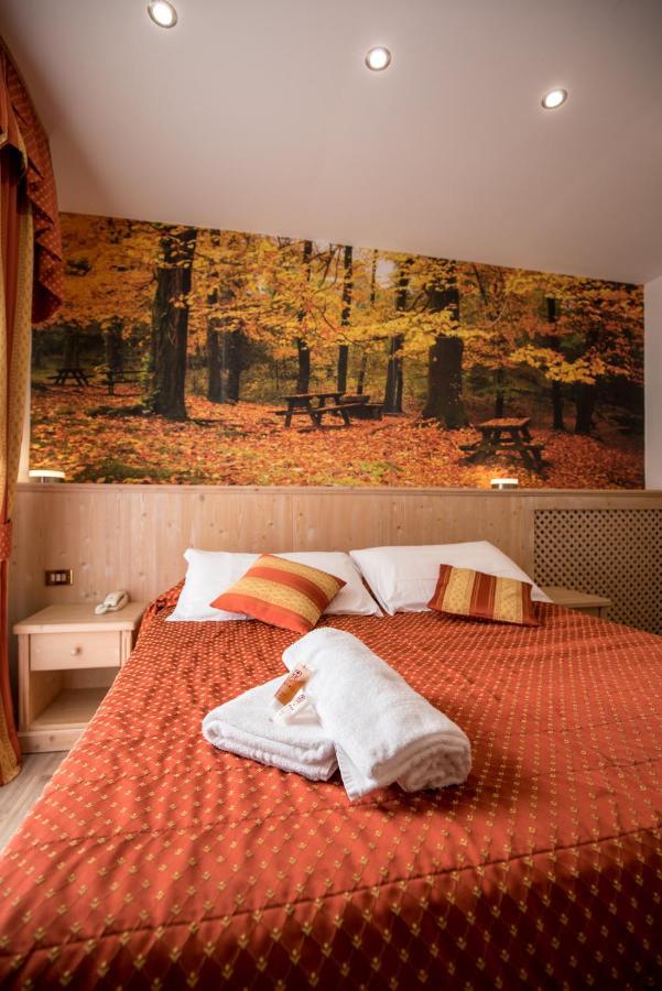 Hotel Touring Predazzo Exterior foto