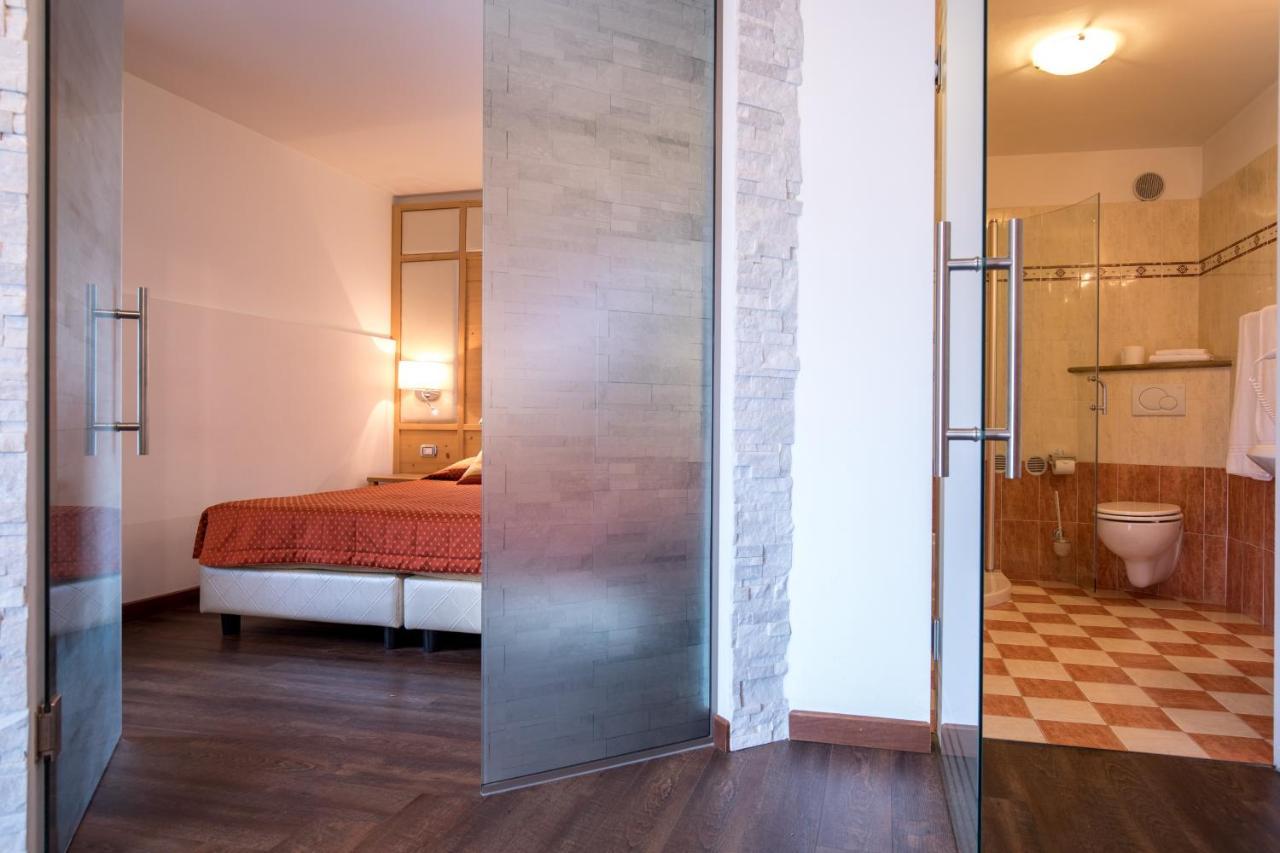 Hotel Touring Predazzo Exterior foto