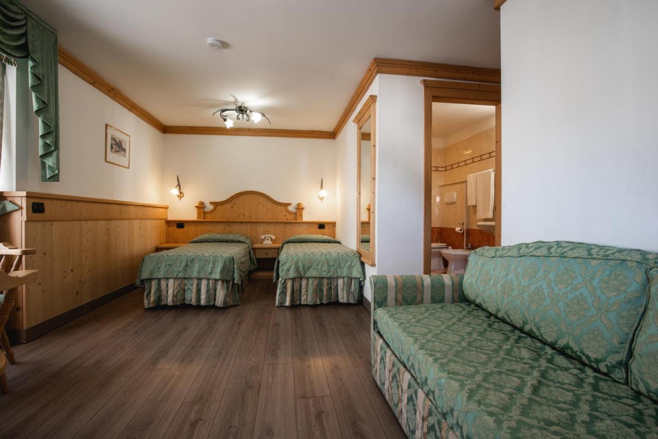 Hotel Touring Predazzo Exterior foto