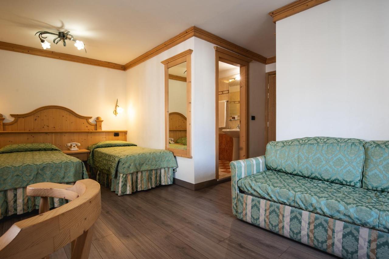 Hotel Touring Predazzo Exterior foto
